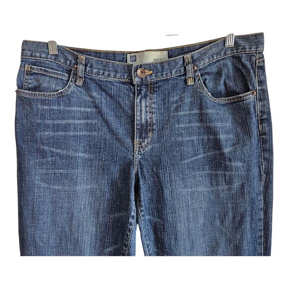 GAP Women's 16 Reg Jeans Boy Cut Medium Blue 5 Pockets 36 x 32.5 99% Cotton - Picture 2 of 9
